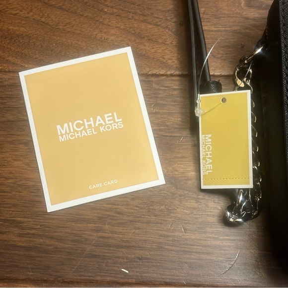 Michael Kors Jet Set Travel Large East/West Crossbody Black Purse NWT - Picture 4 of 13